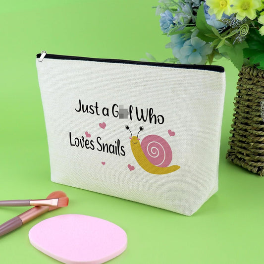 Snail Gifts for Woman Makeup Bag Snail Lovers Gifts for Daughter Sister Friend Niece Mom Wife Animal Lovers Cosmetic Bag Christmas Graduation Birthday Present for Her Travel Cosmetic Pouch