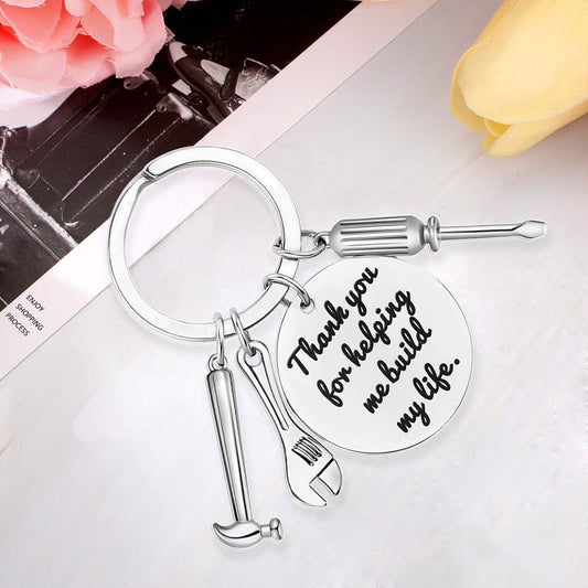Dad Keychain Father'S Day Gifts - Thank You for Helping Me Build My Life Keychain for Christmas Birthday